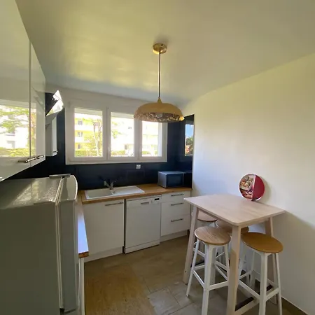 Appartement Port Marianne Cosy Apparemment